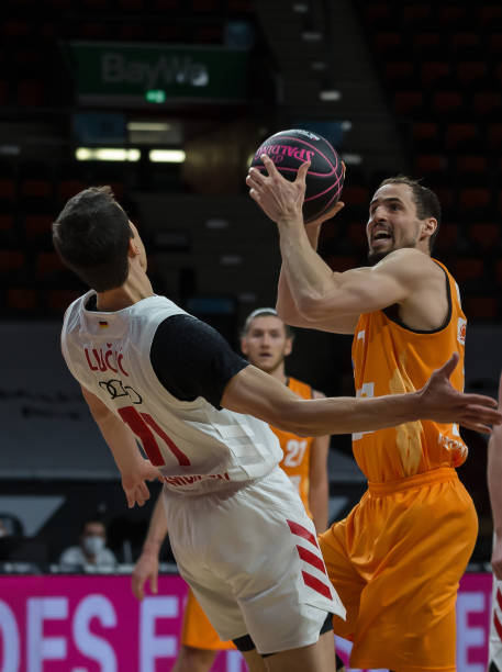 翻不过的山？海港近6战5负成都，连续3年败走凤凰山且多丢1球