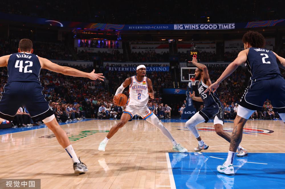 人展现了顽 人展现了顽